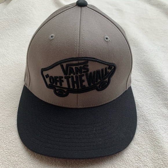 Vans Off The Wall fitted cap size S/M